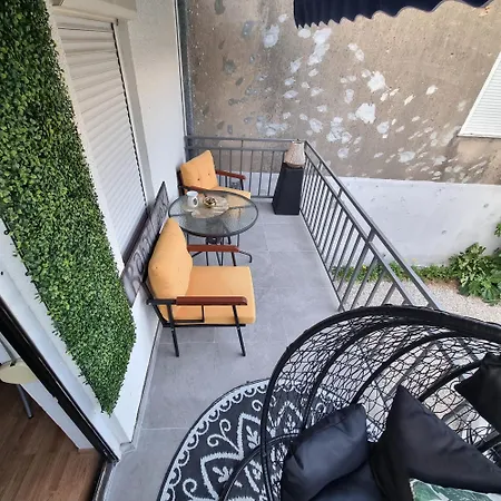 Rahatlook Apartment